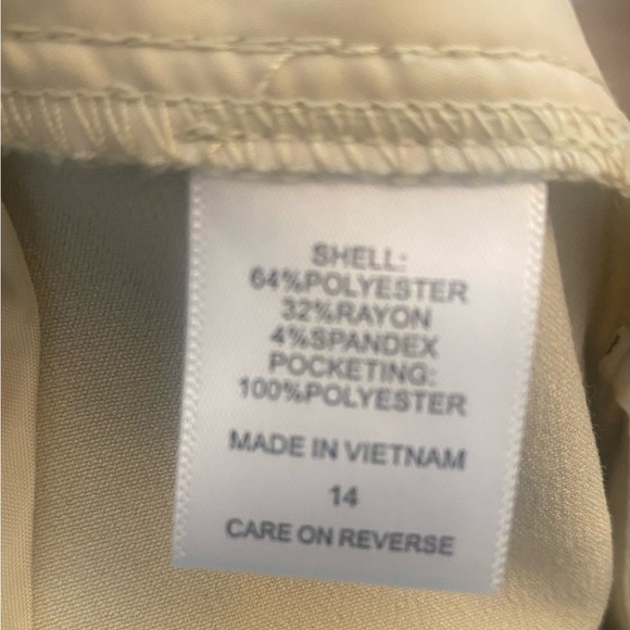 NY&C New York & Company Straight Leg Pants. Color: Beige/Cream. Size 14 (Avg) - Picture 4 of 8